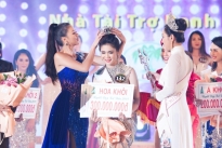 Phương Khánh trao vương miện cho 'Hoa khôi Xứ dừa 2019'