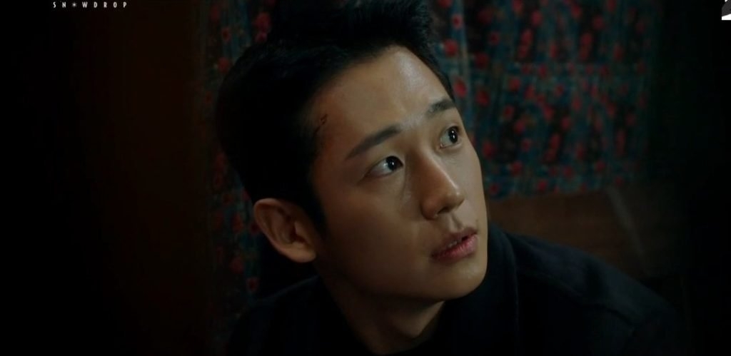 Jisoo (BlackPink) tiếp tục bị chỉ trích diễn xuất trong ‘Snowdrop’: ‘Không thể so sánh được với Jung Hae In’