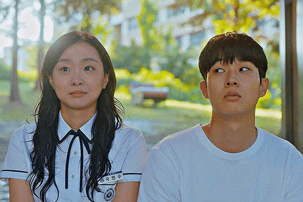 Kim Da Mi trong 'Our Beloved Summer': Người 'bạn gái quốc dân' mà mọi chàng trai ao ước