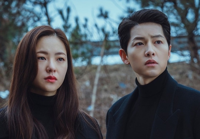 Jeon Yeo Bin nhận xét về ‘bạn trai tin đồn’ Song Joong Ki: ‘Anh ấy là tia nắng lan tỏa hạnh phúc’