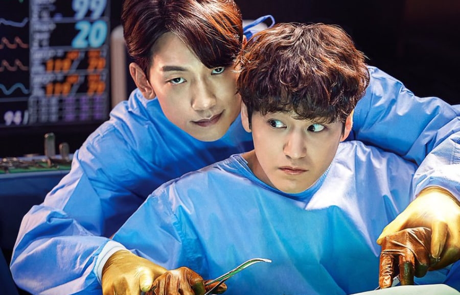 3 lý do khán giả say mê với ‘Ghost Doctor’ của Bi Rain và Kim Bum: Trai đẹp có phải tất cả?