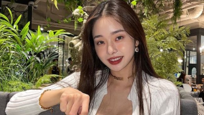Netizen ‘nài nỉ’ anti-fan buông tha cho Song Jia