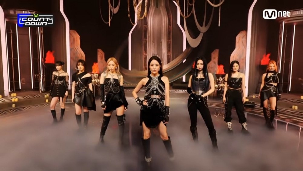 ‘Siêu nhóm nữ’ nhà SM GOT The Beat bị chỉ trích vì hát nhép trên sân khấu quảng bá