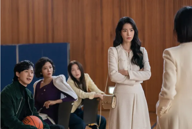 Vì sao Song Hye Kyo chọn cách trả thù như cờ vây trong ‘The Glory’?