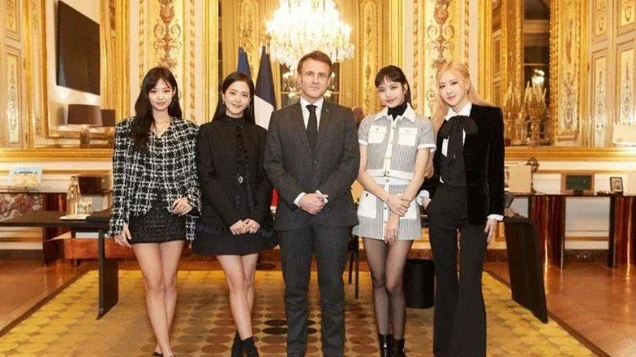 BlackPink gây chú ý khi chụp ảnh chung cùng vợ chồng Tổng thống Pháp