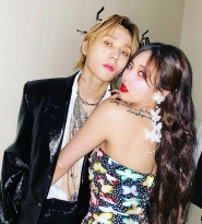 Netizen phấn khích với thông tin HyunA đính hôn với Dawn