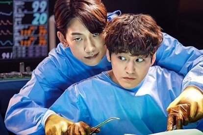 3 khoảnh khắc tình bạn đẹp nhất của Bi Rain và Kim Bum trong ‘Ghost Doctor’: Từ kẻ thù ‘không đội trời chung’ đến tình bạn ‘sống chết có nhau’