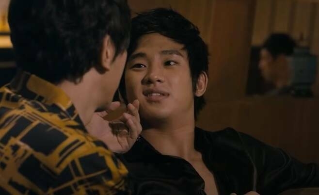 5 sự thật bất ngờ về nụ hôn đồng giới của Kim Soo Hyun trong ‘The Thieves’