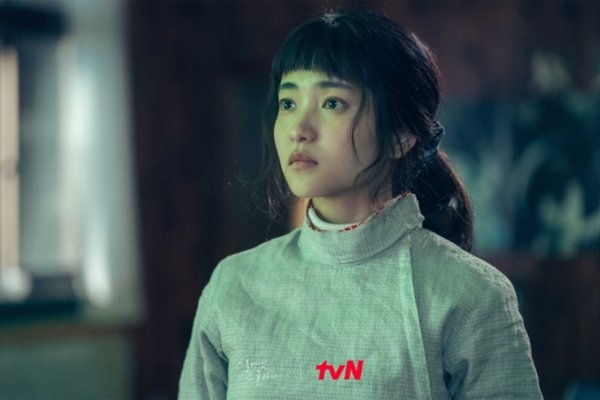 Kim Tae Ri 31 tuổi vẫn vào vai thiếu nữ 18 trong ‘Twenty Five, Twenty One’: Diễn xuất ‘đỉnh’ thổi bay mọi nghi ngờ
