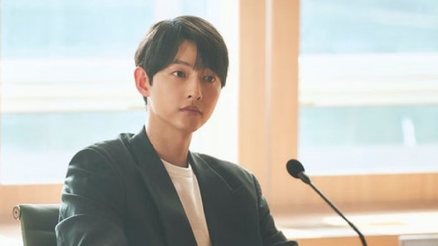Song Joong Ki nhận cát-xê 300 triệu won một tập cho 'Cậu út nhà tài phiệt'