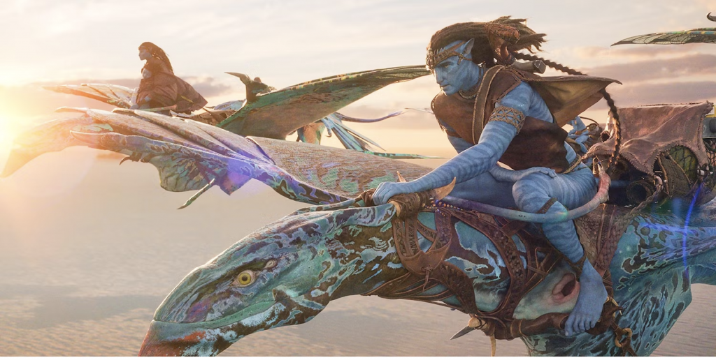 ‘Avatar: The Way Of Water’ trụ vững tại phòng vé, bất chấp 'Người Kiến'