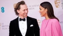 Tom Hiddleston đính hôn cùng Zawe Ashton