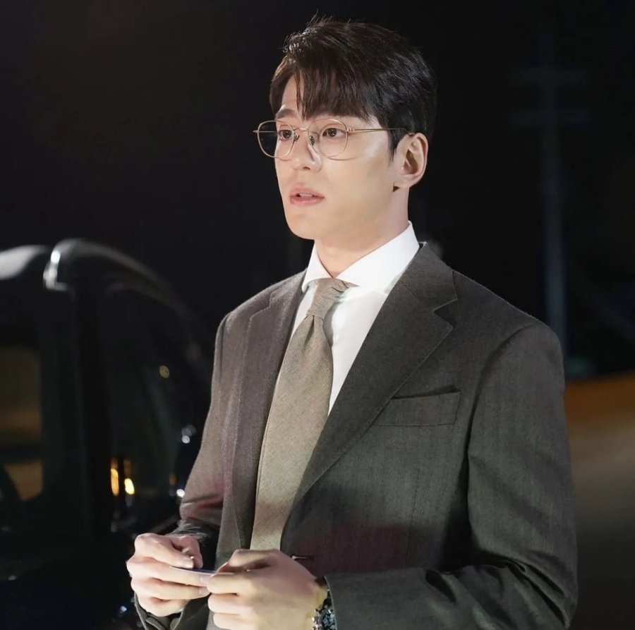 ‘Tra nam’ của ‘Tuổi 39’ hay thư ký Cha trong ‘Hẹn hò chốn công sở’, đâu mới là  nam phụ đáng nhớ nhất màn ảnh Hàn đầu năm 2022?