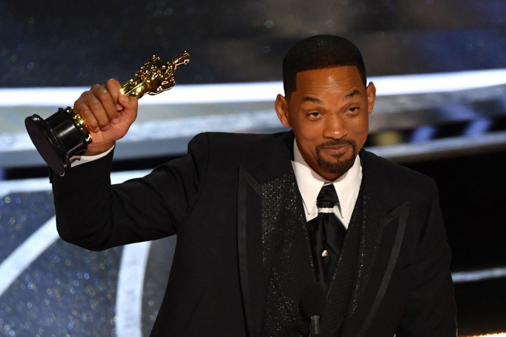 Netizen thi nhau chế ảnh hậu ‘drama’ Will Smith – Chris Rock trên sân khấu Oscar