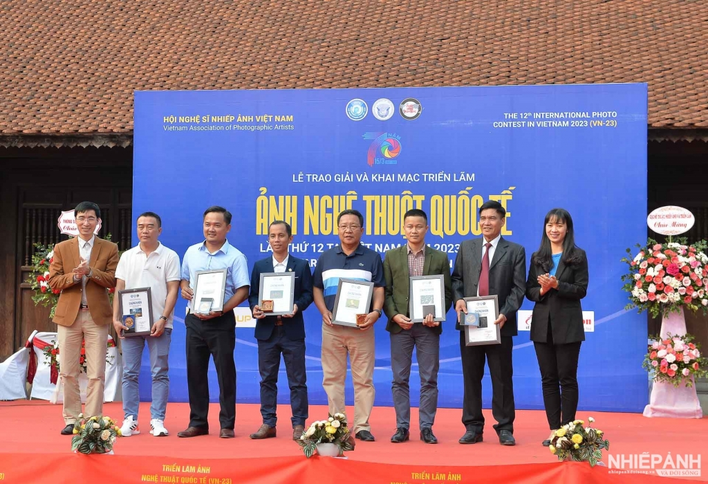 Khai mạc Triển lãm Cuộc thi Ảnh nghệ thuật Quốc tế lần thứ 12 tại Hà Nội