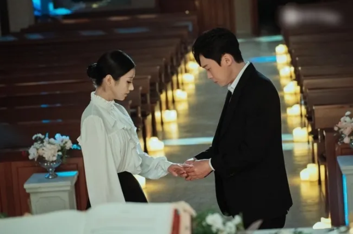 4 cặp đôi phim Hàn dù không đến với nhau nhưng vẫn làm hài lòng khán giả