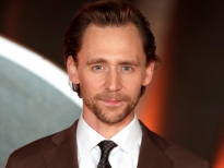 Tom Hiddleston đóng phim mới của biên kịch ‘Pachinko’