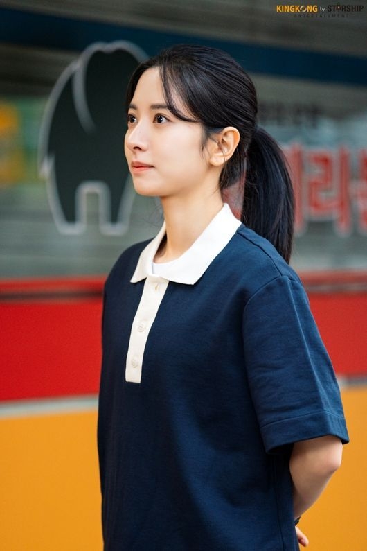 Jisoo, Kim Sejeong cùng những nữ diễn viên vừa đóng 1 phim đã khuynh đảo thị trường