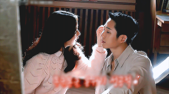 5 cặp đôi phim Hàn dù không nhiều cảnh hôn vẫn khiến khán giả ‘tan chảy’: Không thể bỏ qua Jisoo – Jung Hae In