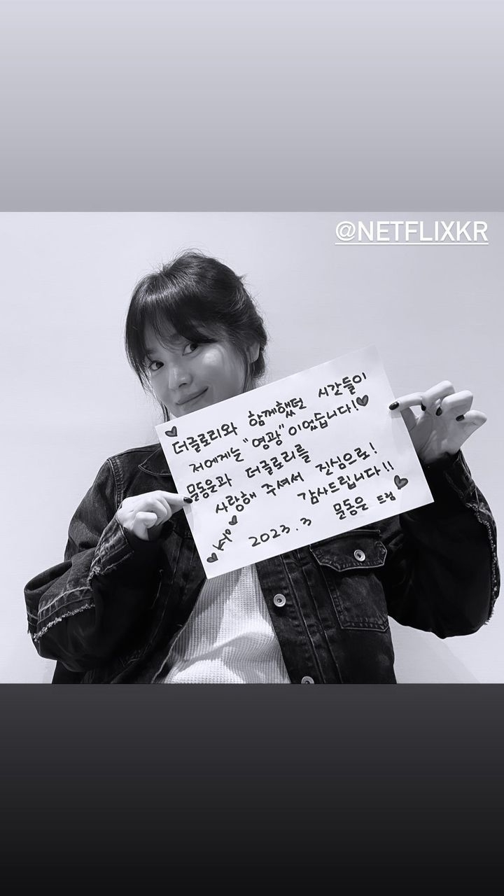 Song Hye Kyo viết thư tay cảm ơn người hâm mộ 'The Glory'