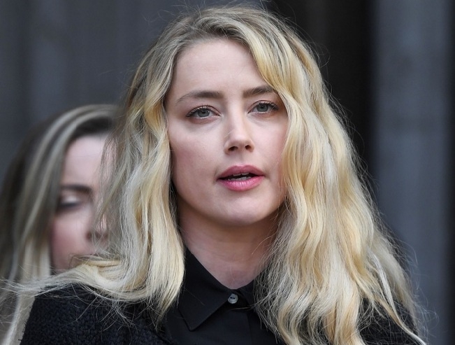 Amber Heard làm chứng trong phiên tòa xét xử, kể tường tận những lần bị Johnny Depp bạo hành