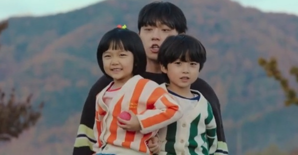 Lee Do Hyun gây sốt khi hóa trẻ 7 tuổi trong 'The Good Bad Mother'