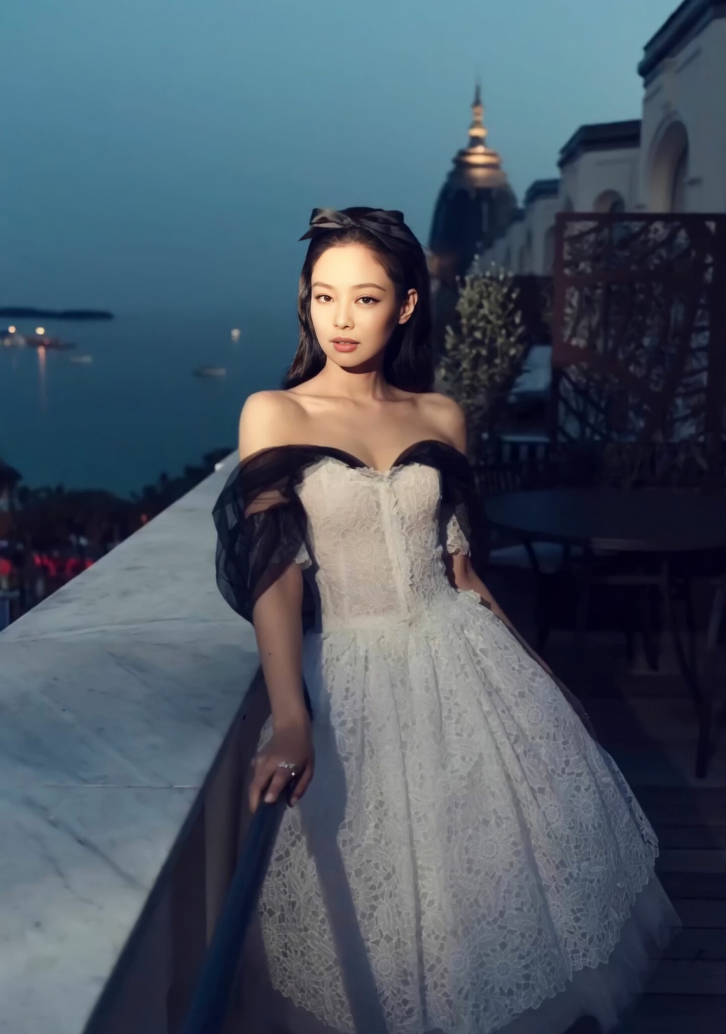 Sao Hàn 'lên đồ' tại Cannes: Karina (aespa) đeo vòng 1.6 tỷ won, Jennie (BlackPink) đeo nhẫn chục triệu