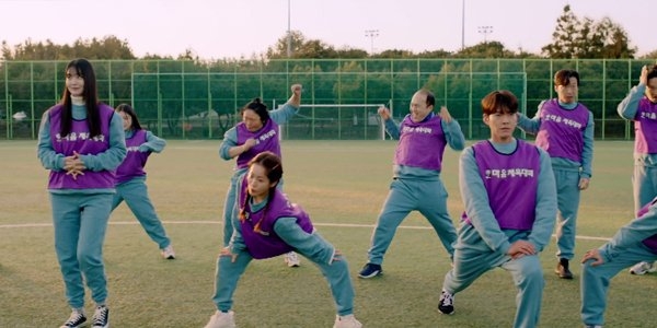 ‘Our Blues’ khép lại với mức rating kỷ lục