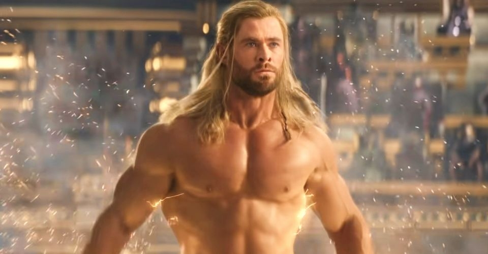 Cảnh khỏa thân của Chris Hemsworth trong ‘Thor: Love and Thunder’ khó quay đến bất ngờ