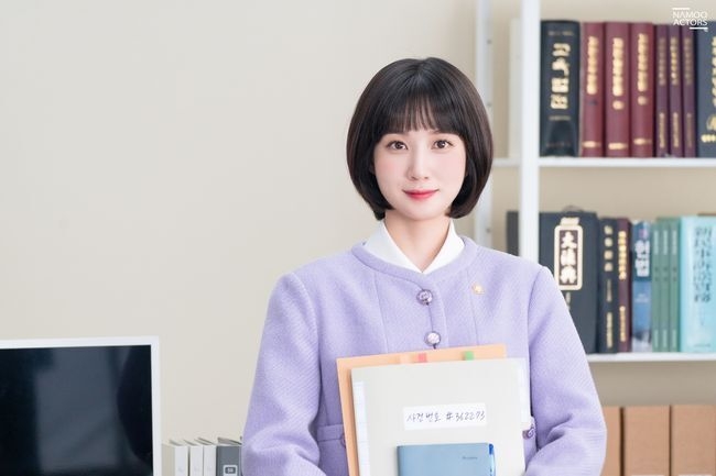 Đạo diễn 'Extraordinary Attorney Woo' khẳng định Park Eun Bin là lựa chọn  duy nhất cho