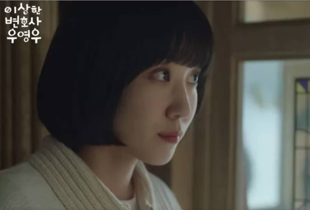 ‘Nữ luật sư kỳ lạ Woo Young Woo’ tập 13: Park Eun Bin tổn thương vì những lời nói của chị Kang Tae Oh