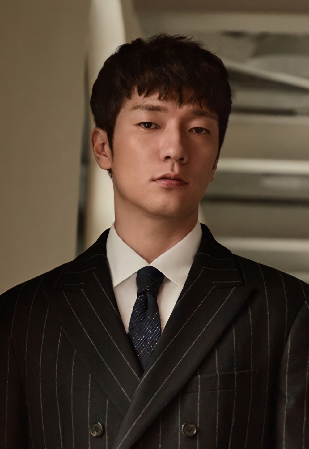 Sao Hàn ‘cân đẹp’ cả vai trò diễn viên lẫn đạo diễn: Lee Jung Jae, Son Seok Gu…