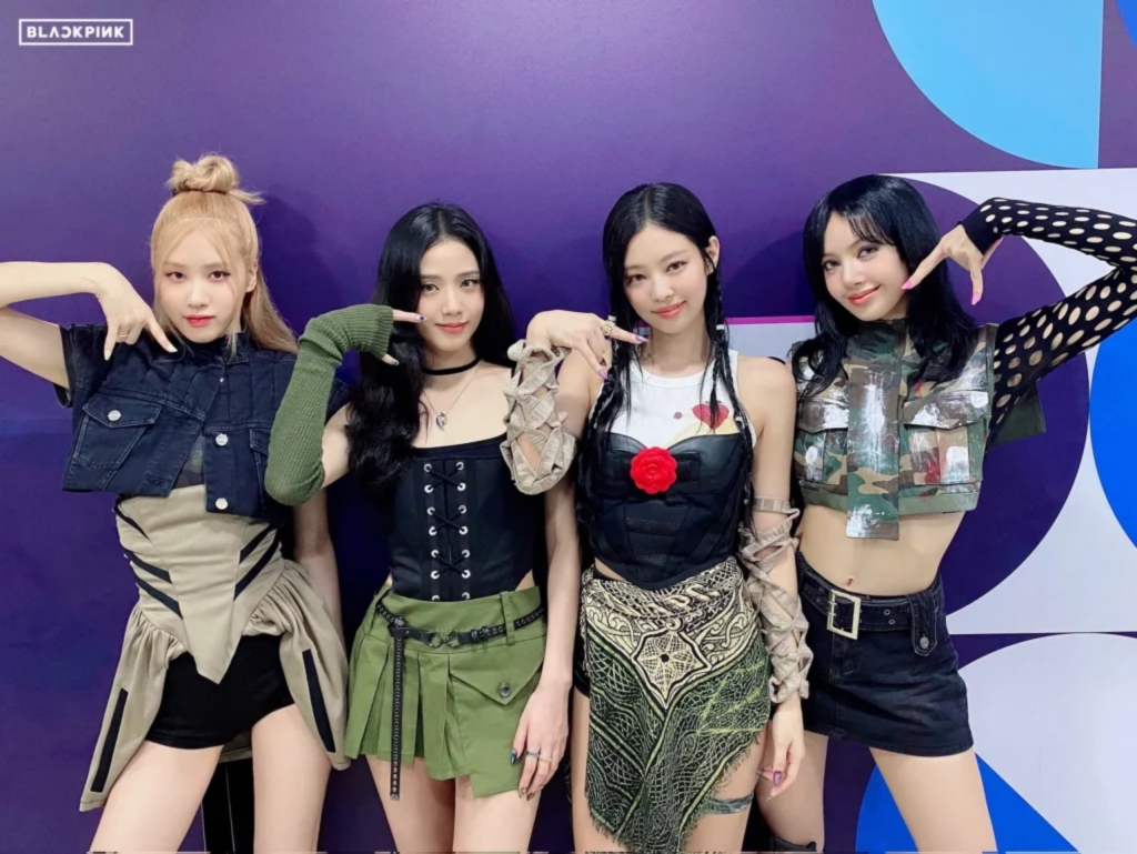 BlackPink là nhóm nữ đầu tiên đứng đầu BXH Billboard 2 tuần liên tiếp