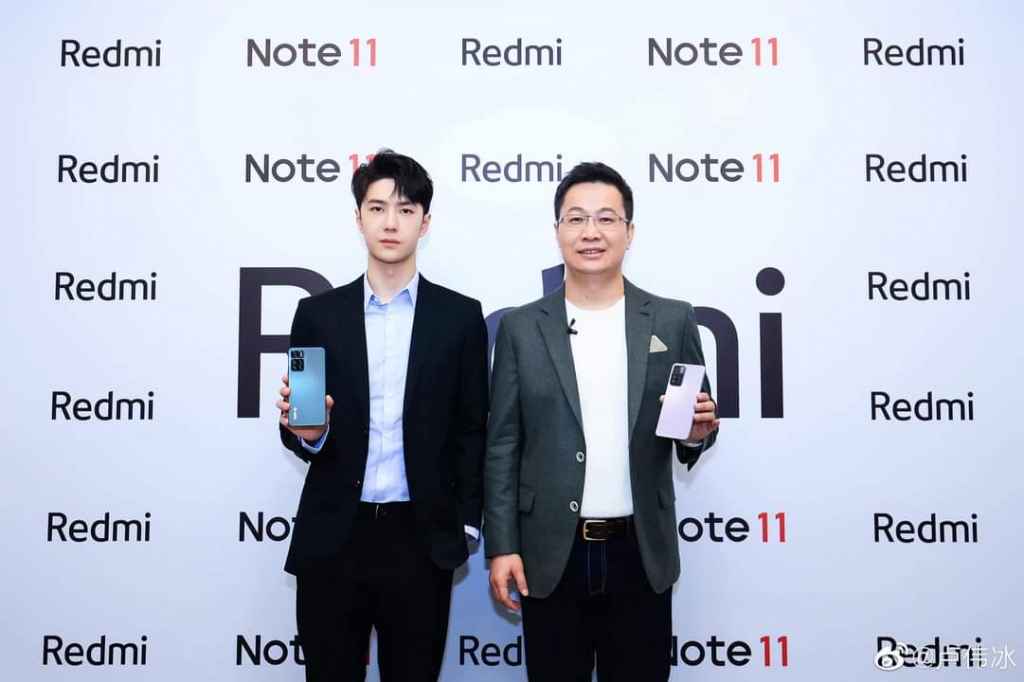 Vương Nhất Bác nửa đêm chạy bộ cùng lãnh đạo Xiaomi