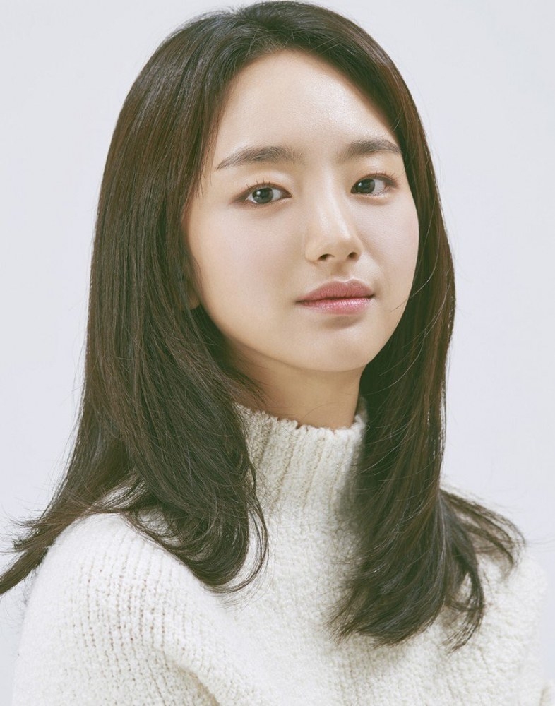 Kim So Hyun được bình chọn là diễn viên xinh đẹp nhất giải trí Hàn