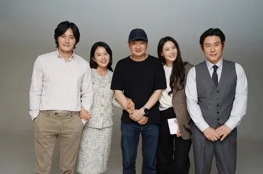 Jang Dong Gun trở lại màn ảnh sau tranh cãi đời tư