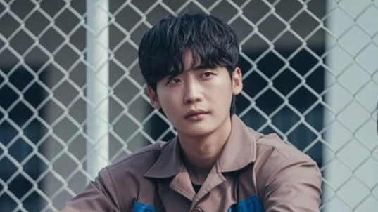 Diễn xuất đỉnh cao trong 'Big Mouth', Lee Jong Suk sẽ giành được Daesang của MBC Drama Award 2022?