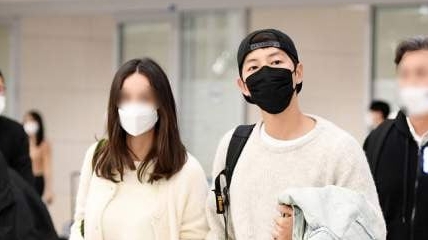 Song Joong Ki sẽ sớm tái hôn với bạn gái ngoại quốc xinh đẹp?