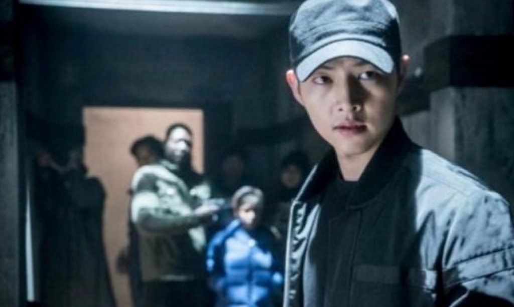 Song Joong Ki lột xác hoàn toàn trong phim mới "Battleship Island"